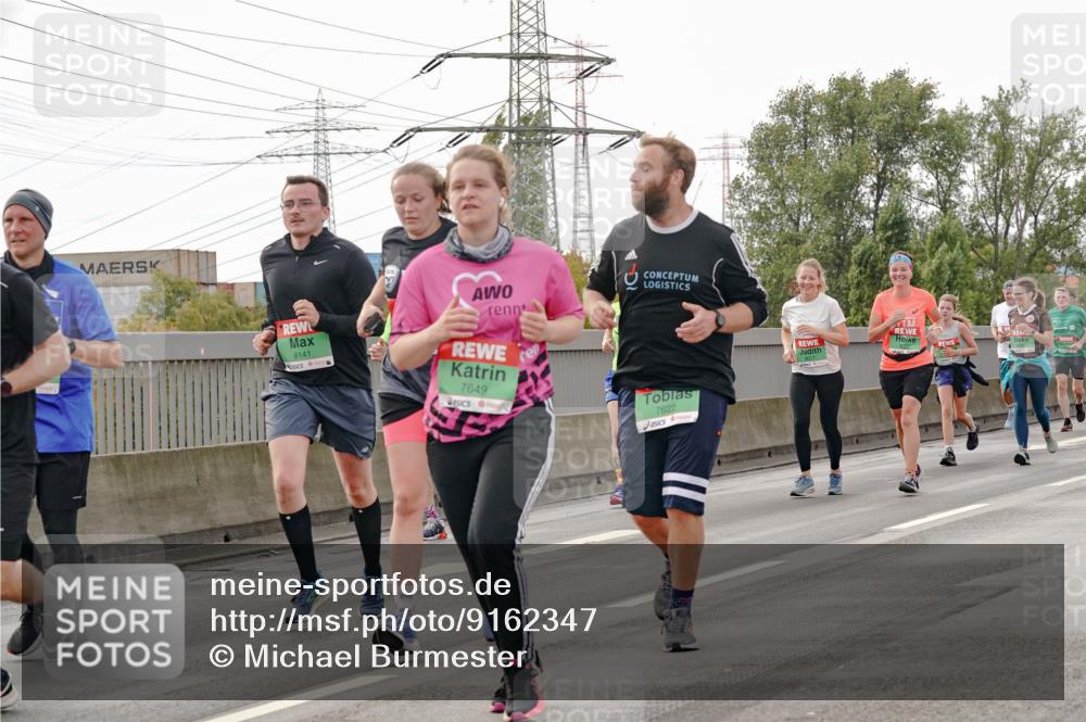 03.10.2025 - Köhlbrandbrückenlauf Michael Burmester http://msf.ph/oto/9162347 03.10.2025 16:05:04 Position 3 8141, 7649, 7622 meine-sportfotos.de