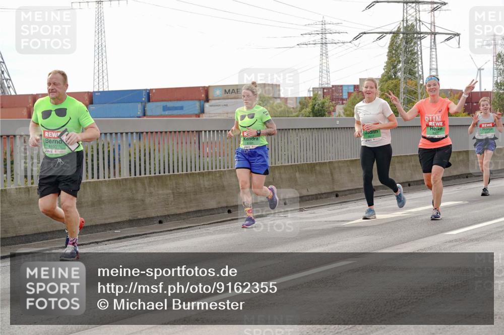 03.10.2025 - Köhlbrandbrückenlauf Michael Burmester http://msf.ph/oto/9162355 03.10.2025 16:05:07 Position 3 8190, 8181 meine-sportfotos.de