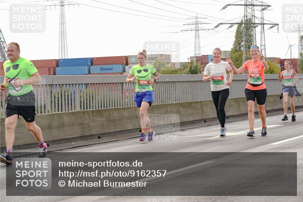 03.10.2025 - Köhlbrandbrückenlauf Michael Burmester http://msf.ph/oto/9162357 03.10.2025 16:05:07 Position 3 8181, 8017 meine-sportfotos.de