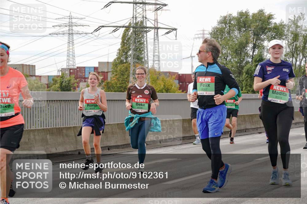 03.10.2025 - Köhlbrandbrückenlauf Michael Burmester http://msf.ph/oto/9162361 03.10.2025 16:05:09 Position 3 308, 8008, 8006, 8007, 8079 meine-sportfotos.de