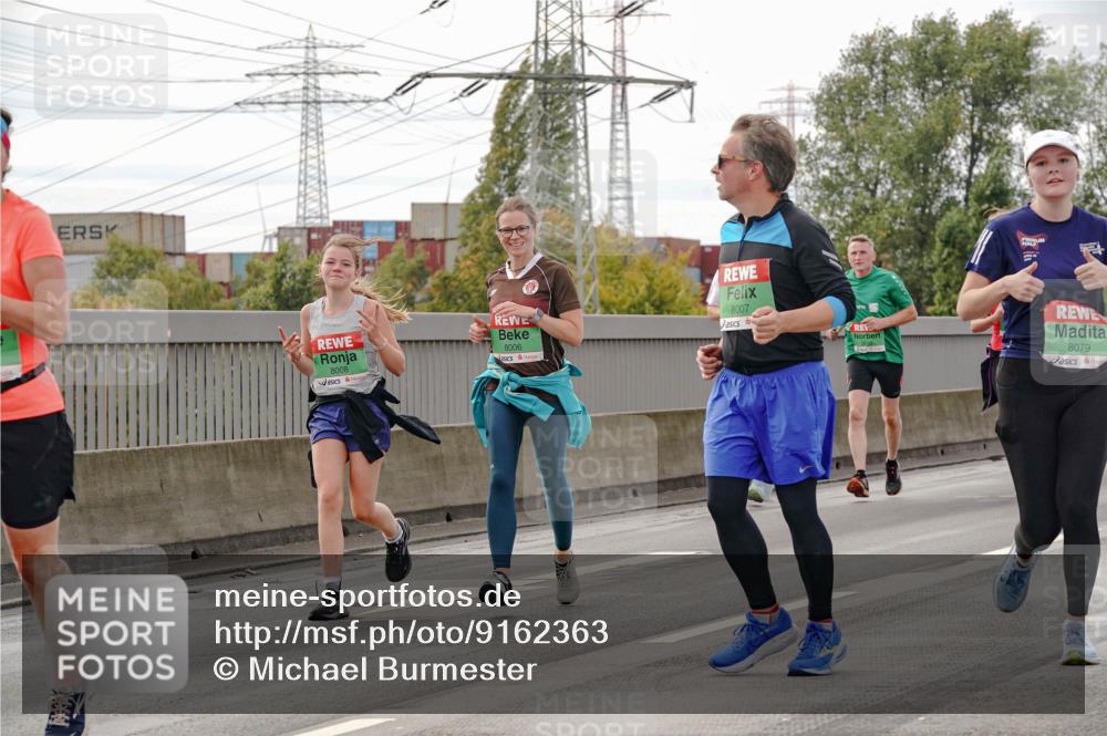 03.10.2025 - Köhlbrandbrückenlauf Michael Burmester http://msf.ph/oto/9162363 03.10.2025 16:05:09 Position 3 8008, 8006, 8007, 8079 meine-sportfotos.de