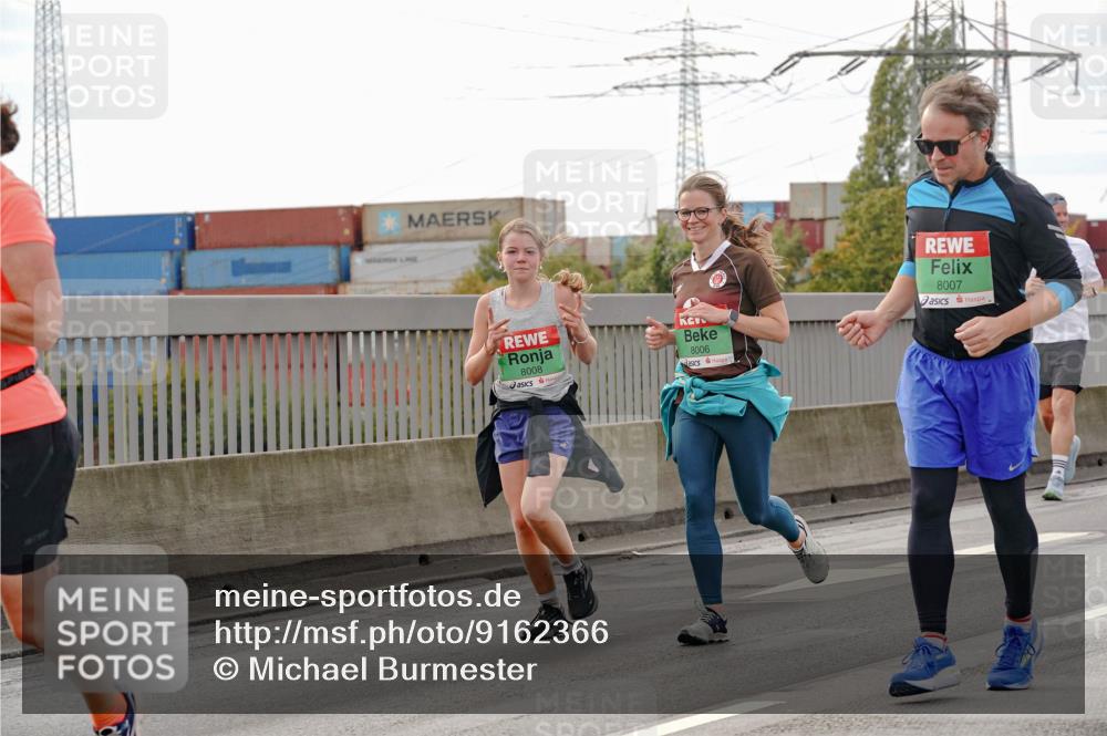 03.10.2025 - Köhlbrandbrückenlauf Michael Burmester http://msf.ph/oto/9162366 03.10.2025 16:05:10 Position 3 8008, 8006, 8007 meine-sportfotos.de