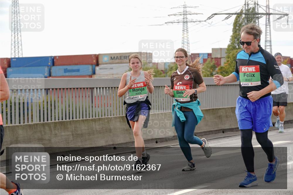 03.10.2025 - Köhlbrandbrückenlauf Michael Burmester http://msf.ph/oto/9162367 03.10.2025 16:05:10 Position 3 8008, 8006, 8007 meine-sportfotos.de