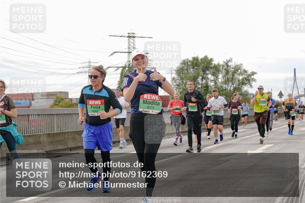 03.10.2025 - Köhlbrandbrückenlauf Michael Burmester http://msf.ph/oto/9162369 03.10.2025 16:05:11 Position 3 8079, 8007 meine-sportfotos.de