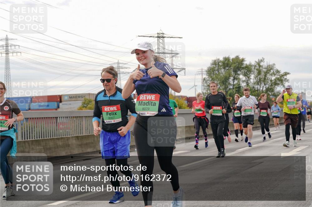 03.10.2025 - Köhlbrandbrückenlauf Michael Burmester http://msf.ph/oto/9162372 03.10.2025 16:05:12 Position 3 8079, 8007 meine-sportfotos.de