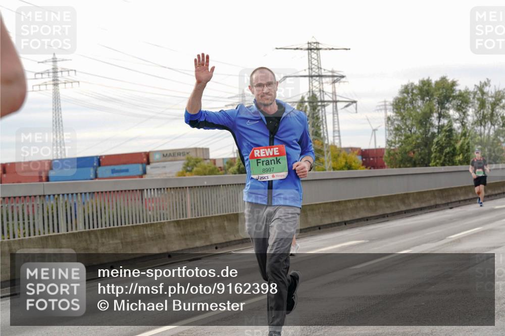 03.10.2025 - Köhlbrandbrückenlauf Michael Burmester http://msf.ph/oto/9162398 03.10.2025 16:05:21 Position 3 8997 meine-sportfotos.de