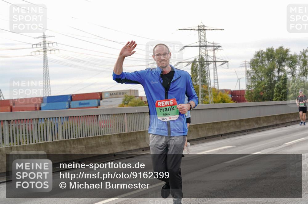 03.10.2025 - Köhlbrandbrückenlauf Michael Burmester http://msf.ph/oto/9162399 03.10.2025 16:05:21 Position 3 8997 meine-sportfotos.de