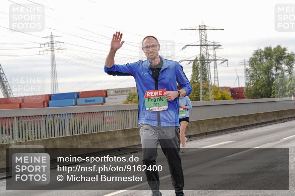 03.10.2025 - Köhlbrandbrückenlauf Michael Burmester http://msf.ph/oto/9162400 03.10.2025 16:05:21 Position 3 8997 meine-sportfotos.de