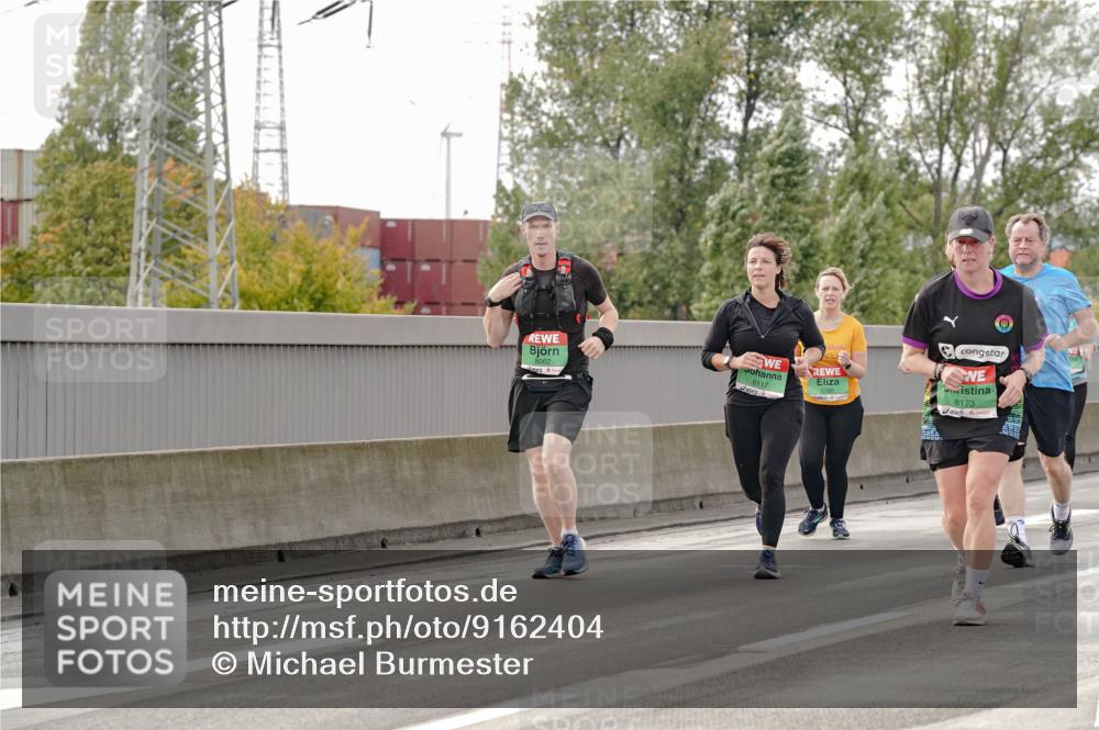 03.10.2025 - Köhlbrandbrückenlauf Michael Burmester http://msf.ph/oto/9162404 03.10.2025 16:05:25 Position 3 8062, 8117, 8173 meine-sportfotos.de