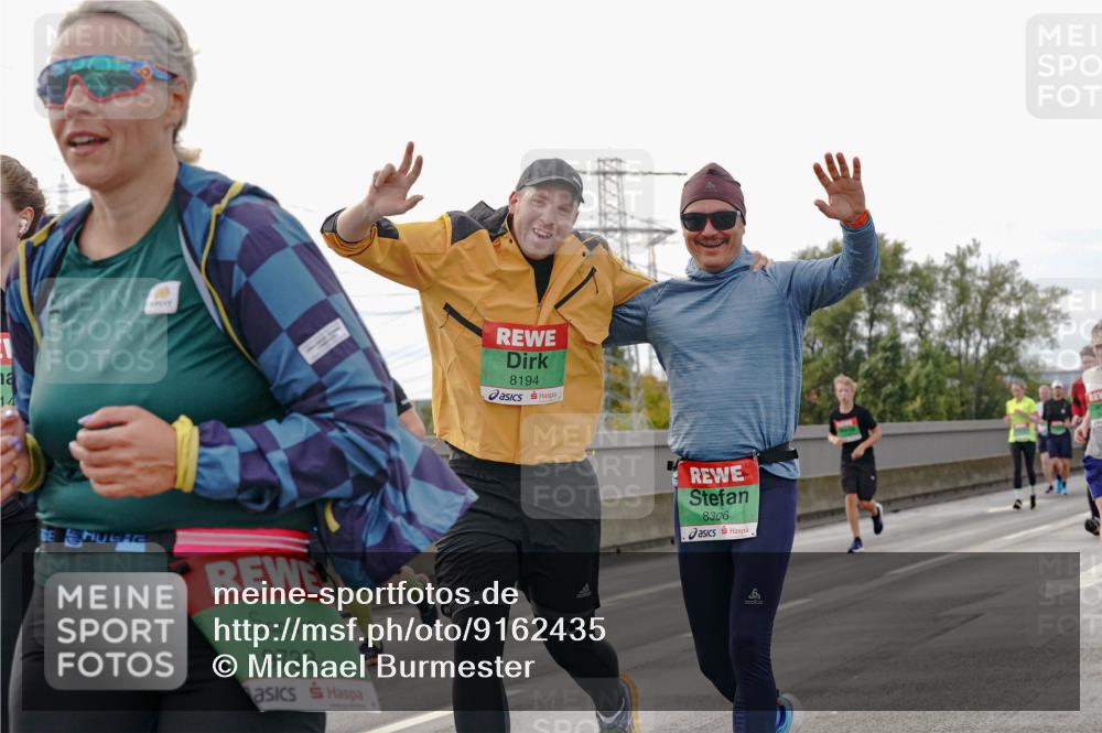 03.10.2025 - Köhlbrandbrückenlauf Michael Burmester http://msf.ph/oto/9162435 03.10.2025 16:05:32 Position 3 14, 9733, 8194, 8306 meine-sportfotos.de