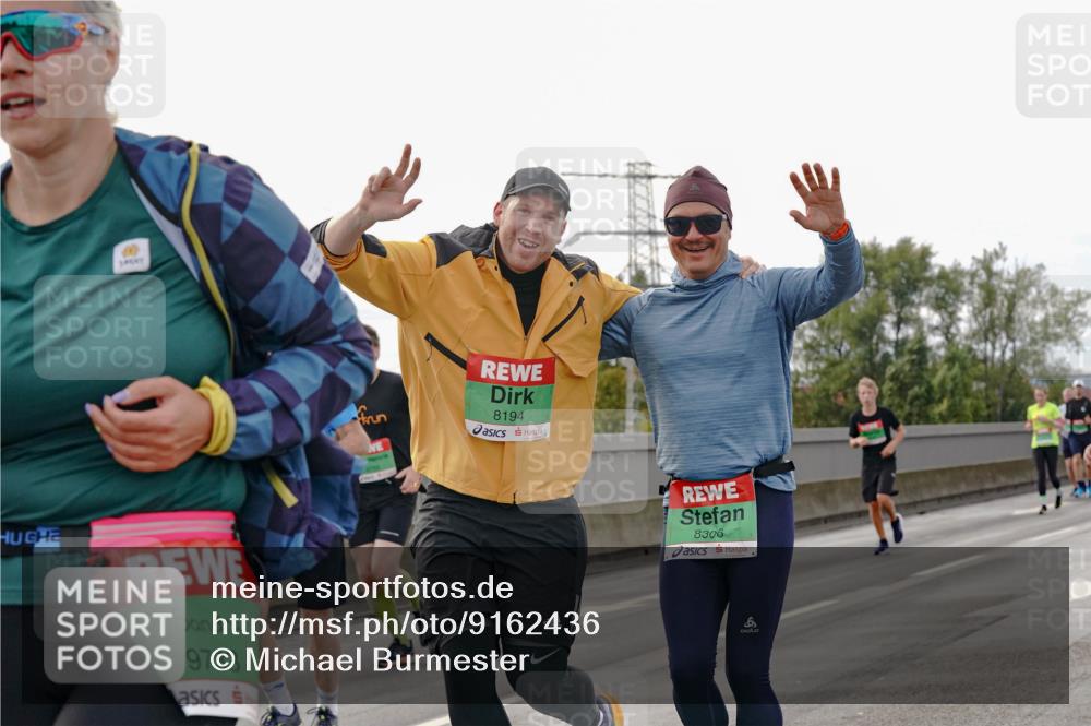 03.10.2025 - Köhlbrandbrückenlauf Michael Burmester http://msf.ph/oto/9162436 03.10.2025 16:05:32 Position 3 9733, 8194, 8306 meine-sportfotos.de