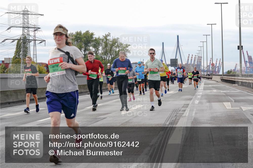 03.10.2025 - Köhlbrandbrückenlauf Michael Burmester http://msf.ph/oto/9162442 03.10.2025 16:05:35 Position 3 8098, 8315 meine-sportfotos.de