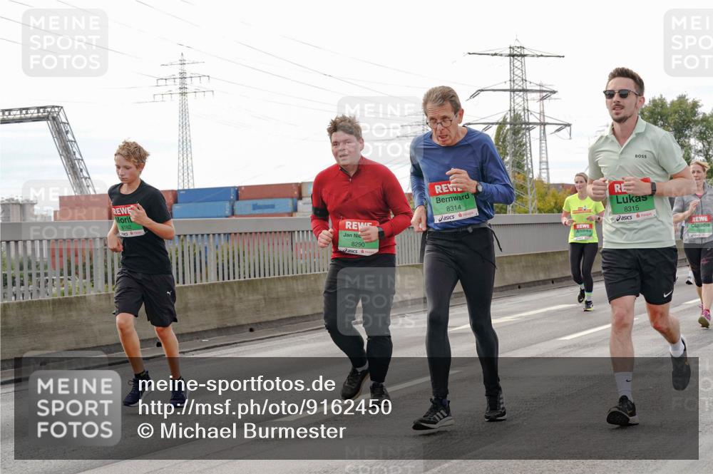03.10.2025 - Köhlbrandbrückenlauf Michael Burmester http://msf.ph/oto/9162450 03.10.2025 16:05:39 Position 3 8162, 8290, 8314, 8315 meine-sportfotos.de