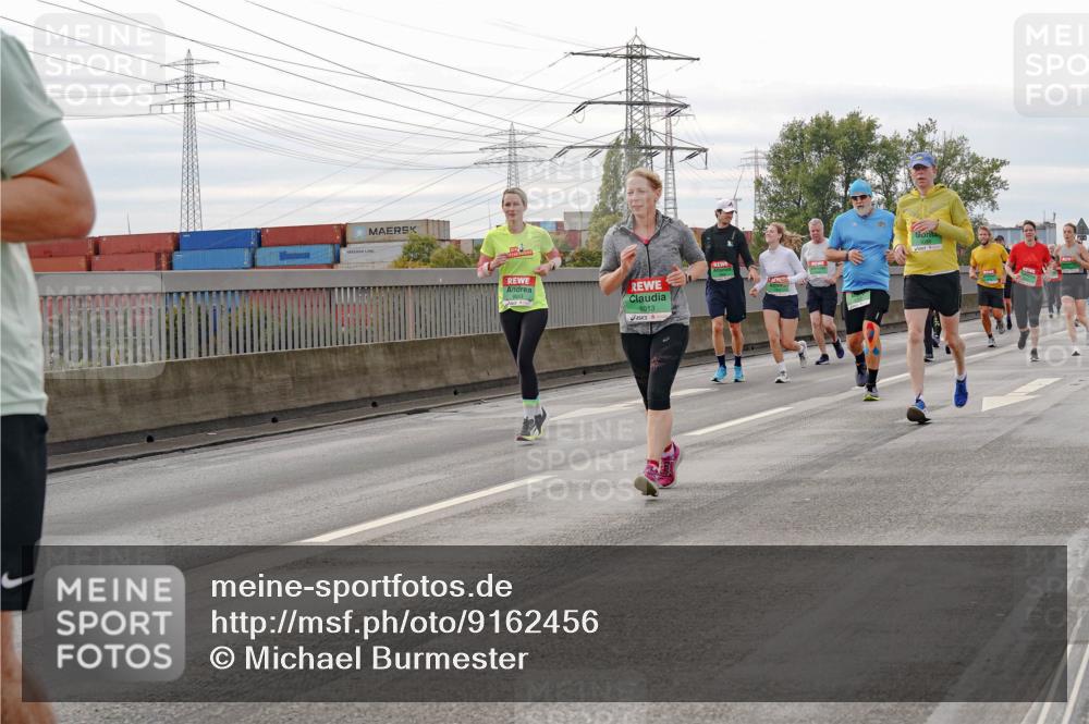 03.10.2025 - Köhlbrandbrückenlauf Michael Burmester http://msf.ph/oto/9162456 03.10.2025 16:05:40 Position 3 8013 meine-sportfotos.de