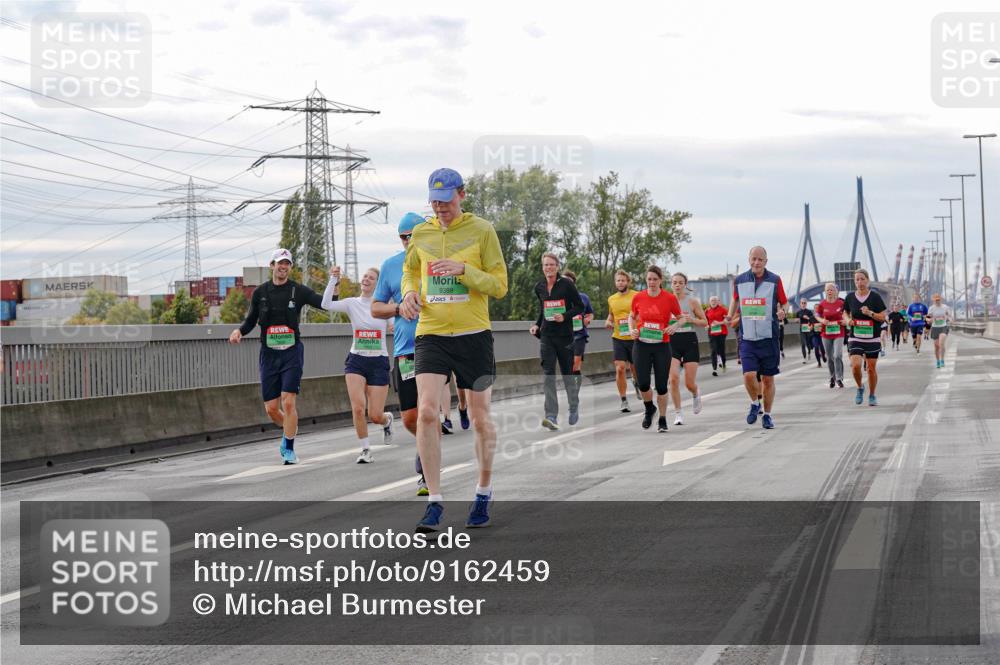 03.10.2025 - Köhlbrandbrückenlauf Michael Burmester http://msf.ph/oto/9162459 03.10.2025 16:05:42 Position 3 9388 meine-sportfotos.de