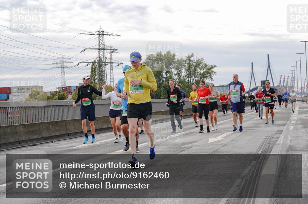 03.10.2025 - Köhlbrandbrückenlauf Michael Burmester http://msf.ph/oto/9162460 03.10.2025 16:05:42 Position 3 9388 meine-sportfotos.de