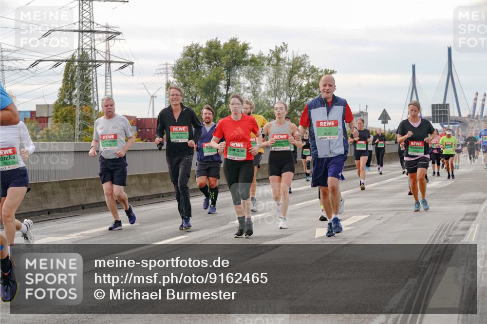 03.10.2025 - Köhlbrandbrückenlauf Michael Burmester http://msf.ph/oto/9162465 03.10.2025 16:05:44 Position 3 7853, 8321, 9749 meine-sportfotos.de