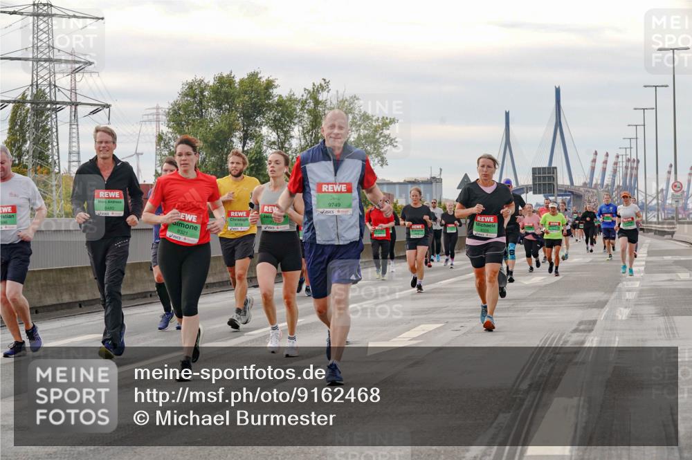 03.10.2025 - Köhlbrandbrückenlauf Michael Burmester http://msf.ph/oto/9162468 03.10.2025 16:05:45 Position 3 586, 9749, 8480, 8321 meine-sportfotos.de