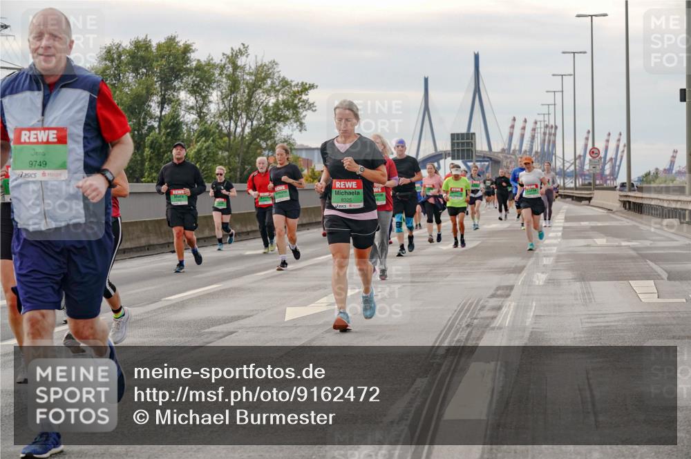 03.10.2025 - Köhlbrandbrückenlauf Michael Burmester http://msf.ph/oto/9162472 03.10.2025 16:05:46 Position 3 9749, 8325 meine-sportfotos.de