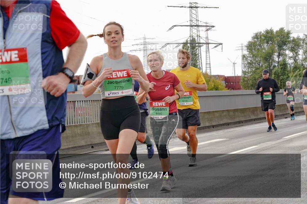 03.10.2025 - Köhlbrandbrückenlauf Michael Burmester http://msf.ph/oto/9162474 03.10.2025 16:05:48 Position 3 749, 7779, 8440, 8119 meine-sportfotos.de