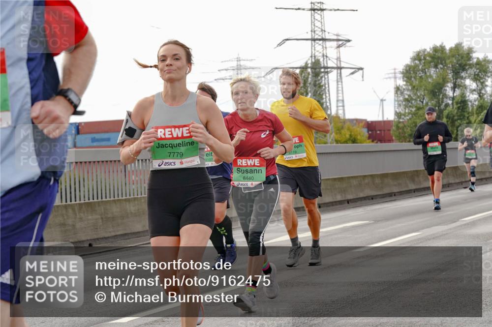 03.10.2025 - Köhlbrandbrückenlauf Michael Burmester http://msf.ph/oto/9162475 03.10.2025 16:05:48 Position 3 7779, 3107, 8440, 119 meine-sportfotos.de