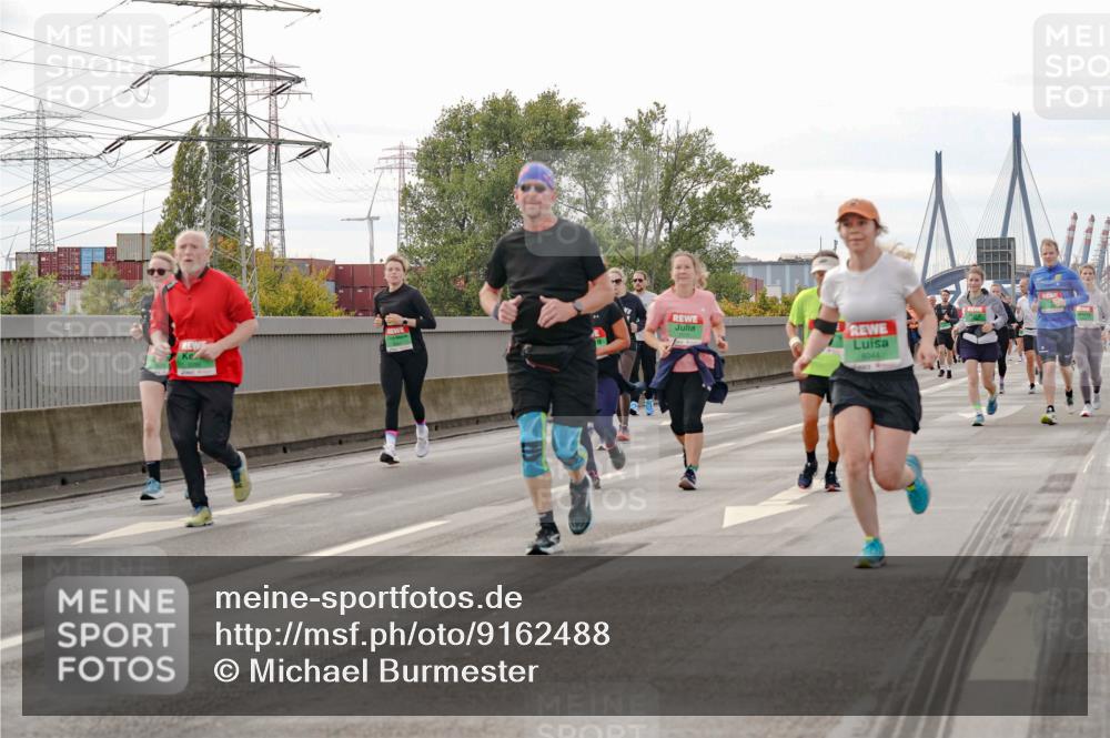 03.10.2025 - Köhlbrandbrückenlauf Michael Burmester http://msf.ph/oto/9162488 03.10.2025 16:05:53 Position 3 8044 meine-sportfotos.de