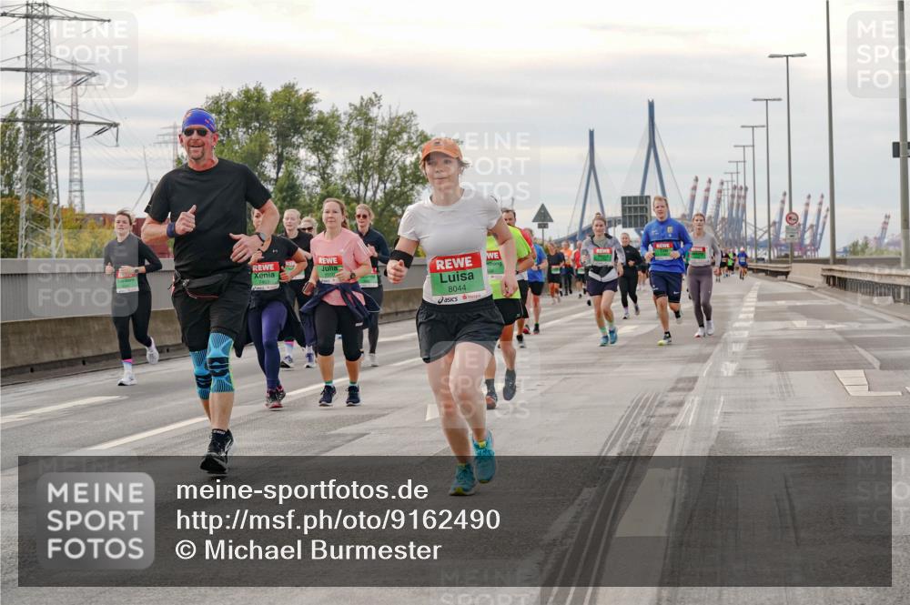 03.10.2025 - Köhlbrandbrückenlauf Michael Burmester http://msf.ph/oto/9162490 03.10.2025 16:05:54 Position 3 8044 meine-sportfotos.de
