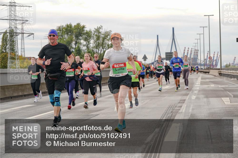 03.10.2025 - Köhlbrandbrückenlauf Michael Burmester http://msf.ph/oto/9162491 03.10.2025 16:05:54 Position 3 8044 meine-sportfotos.de