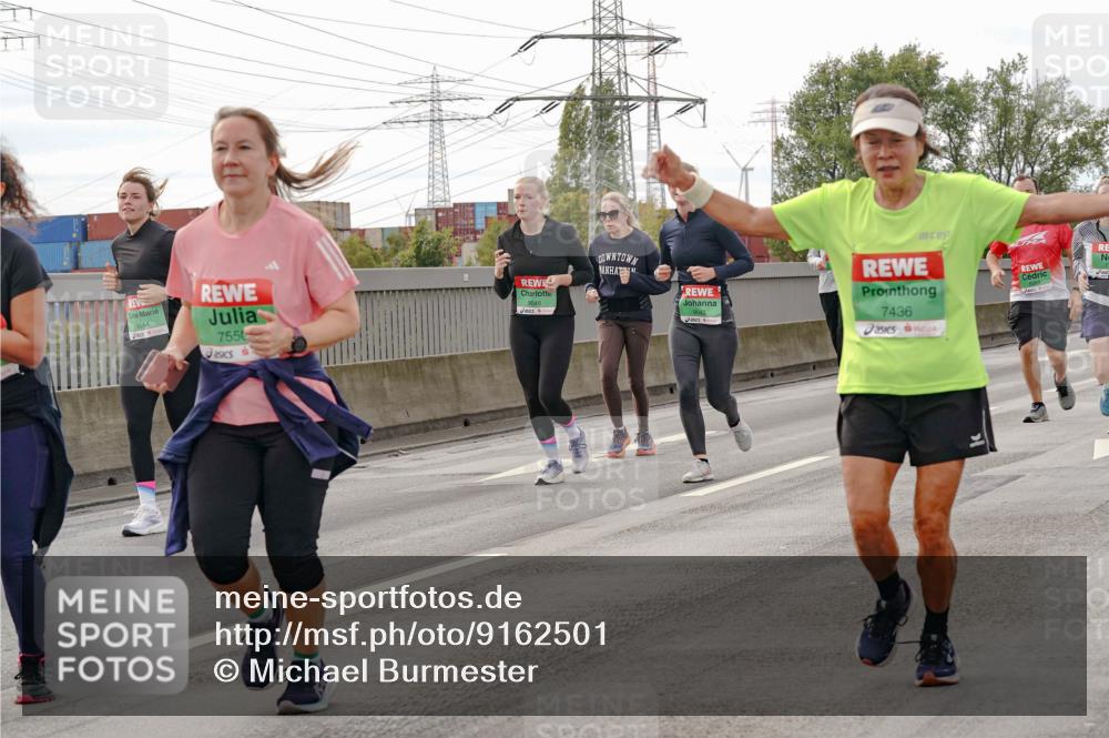 03.10.2025 - Köhlbrandbrückenlauf Michael Burmester http://msf.ph/oto/9162501 03.10.2025 16:05:58 Position 3 9044, 7550, 9046, 7436 meine-sportfotos.de