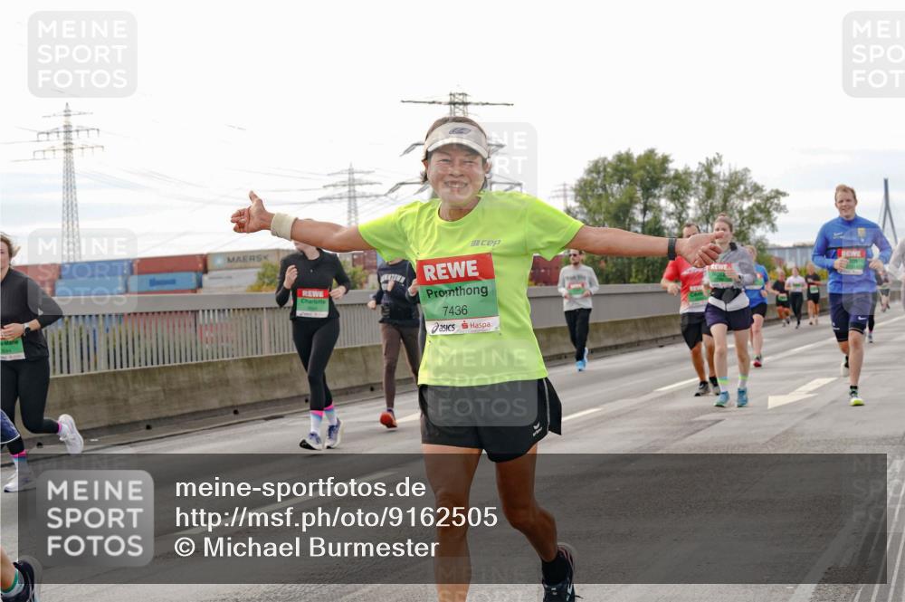 03.10.2025 - Köhlbrandbrückenlauf Michael Burmester http://msf.ph/oto/9162505 03.10.2025 16:05:59 Position 3 414, 7436 meine-sportfotos.de