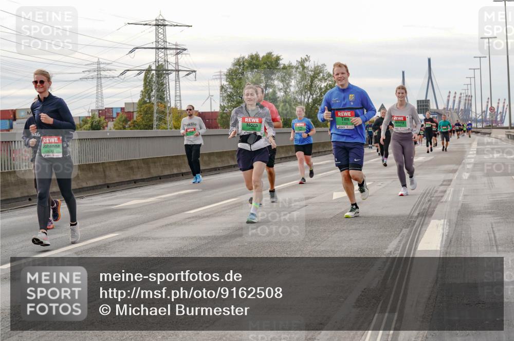 03.10.2025 - Köhlbrandbrückenlauf Michael Burmester http://msf.ph/oto/9162508 03.10.2025 16:06:00 Position 3 9043, 7735 meine-sportfotos.de