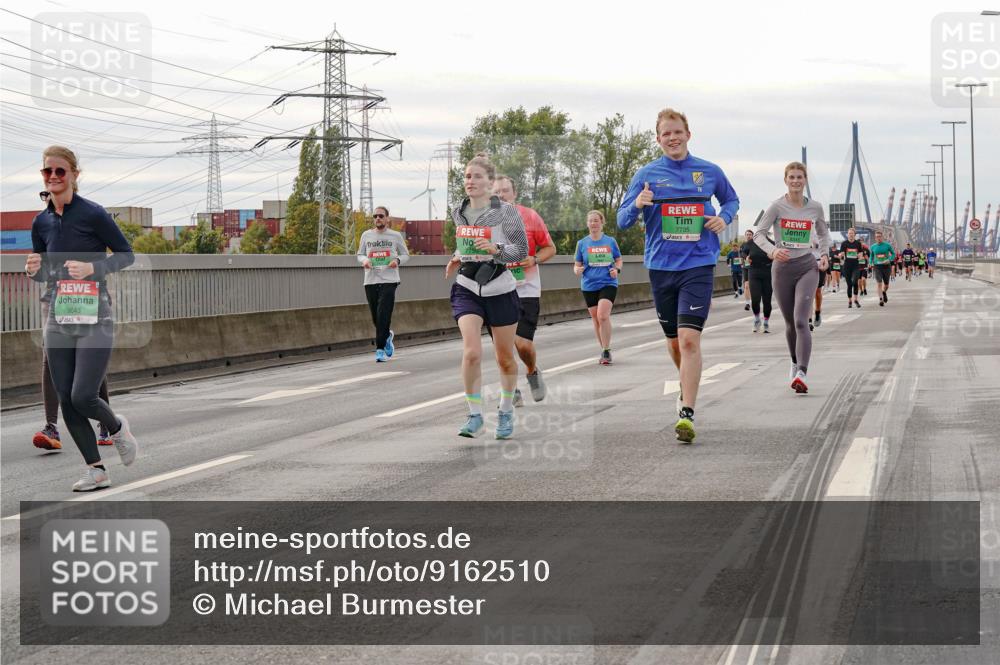 03.10.2025 - Köhlbrandbrückenlauf Michael Burmester http://msf.ph/oto/9162510 03.10.2025 16:06:00 Position 3 9043, 7735 meine-sportfotos.de