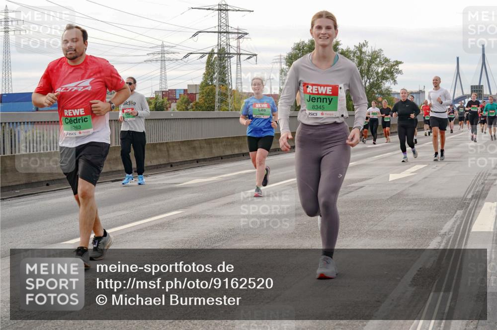 03.10.2025 - Köhlbrandbrückenlauf Michael Burmester http://msf.ph/oto/9162520 03.10.2025 16:06:03 Position 3 8263, 8345 meine-sportfotos.de