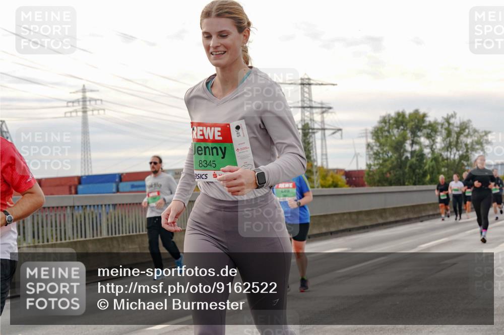 03.10.2025 - Köhlbrandbrückenlauf Michael Burmester http://msf.ph/oto/9162522 03.10.2025 16:06:04 Position 3 8345 meine-sportfotos.de