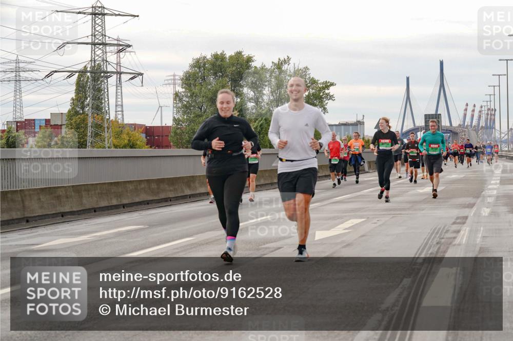03.10.2025 - Köhlbrandbrückenlauf Michael Burmester http://msf.ph/oto/9162528 03.10.2025 16:06:07 Position 3  meine-sportfotos.de