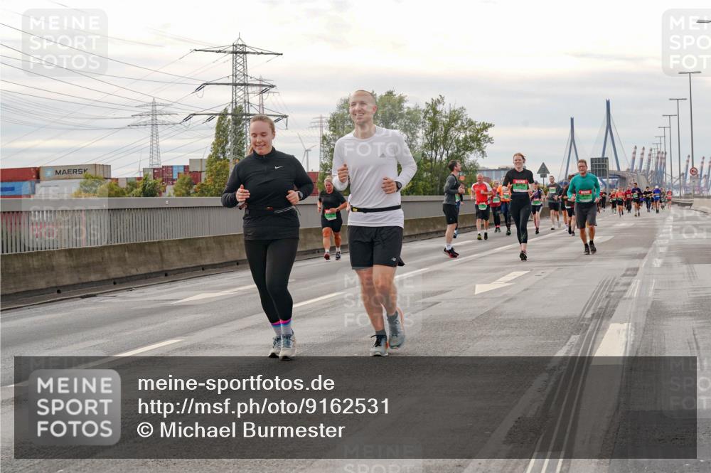 03.10.2025 - Köhlbrandbrückenlauf Michael Burmester http://msf.ph/oto/9162531 03.10.2025 16:06:08 Position 3  meine-sportfotos.de