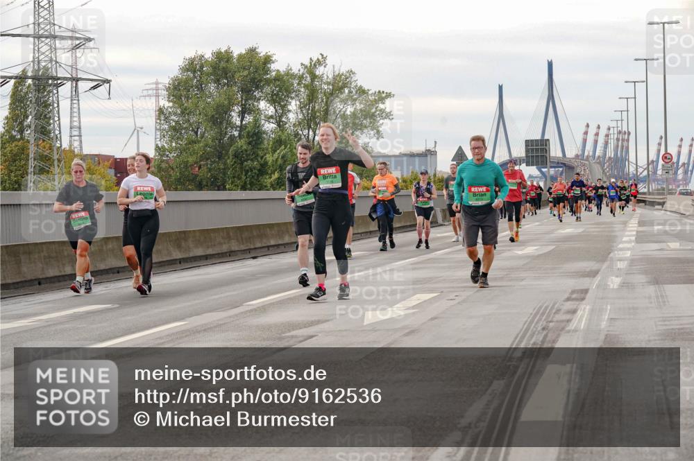 03.10.2025 - Köhlbrandbrückenlauf Michael Burmester http://msf.ph/oto/9162536 03.10.2025 16:06:10 Position 3  meine-sportfotos.de