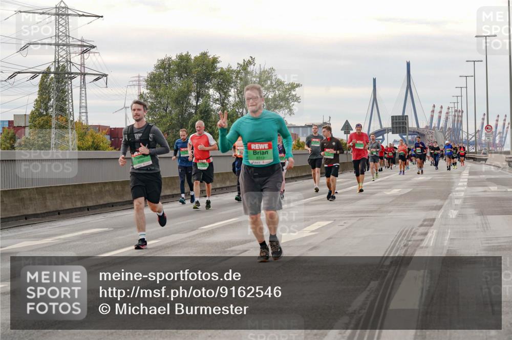 03.10.2025 - Köhlbrandbrückenlauf Michael Burmester http://msf.ph/oto/9162546 03.10.2025 16:06:13 Position 3 8030, 8319 meine-sportfotos.de