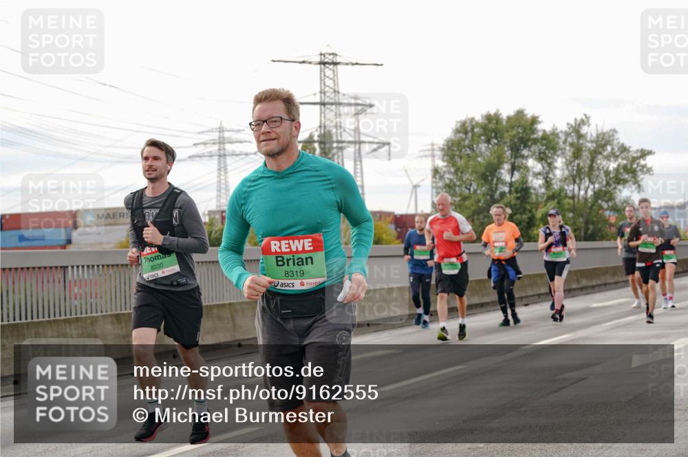 03.10.2025 - Köhlbrandbrückenlauf Michael Burmester http://msf.ph/oto/9162555 03.10.2025 16:06:15 Position 3 8030, 8319 meine-sportfotos.de