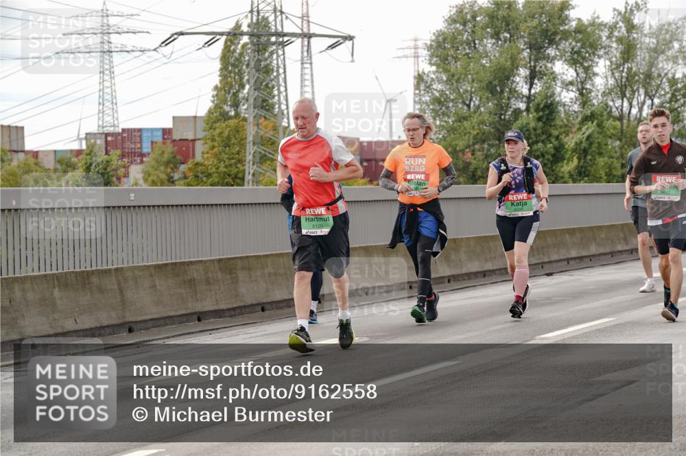 03.10.2025 - Köhlbrandbrückenlauf Michael Burmester http://msf.ph/oto/9162558 03.10.2025 16:06:16 Position 3 8120, 9647 meine-sportfotos.de