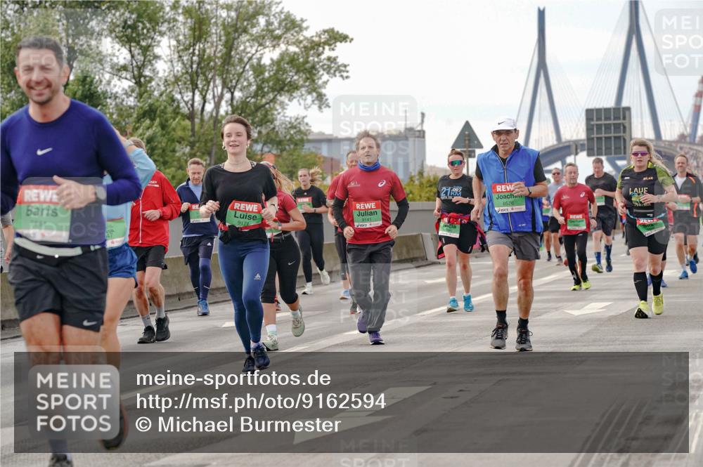03.10.2025 - Köhlbrandbrückenlauf Michael Burmester http://msf.ph/oto/9162594 03.10.2025 16:06:33 Position 3 7441, 9171, 9141, 21, 097, 8576 meine-sportfotos.de