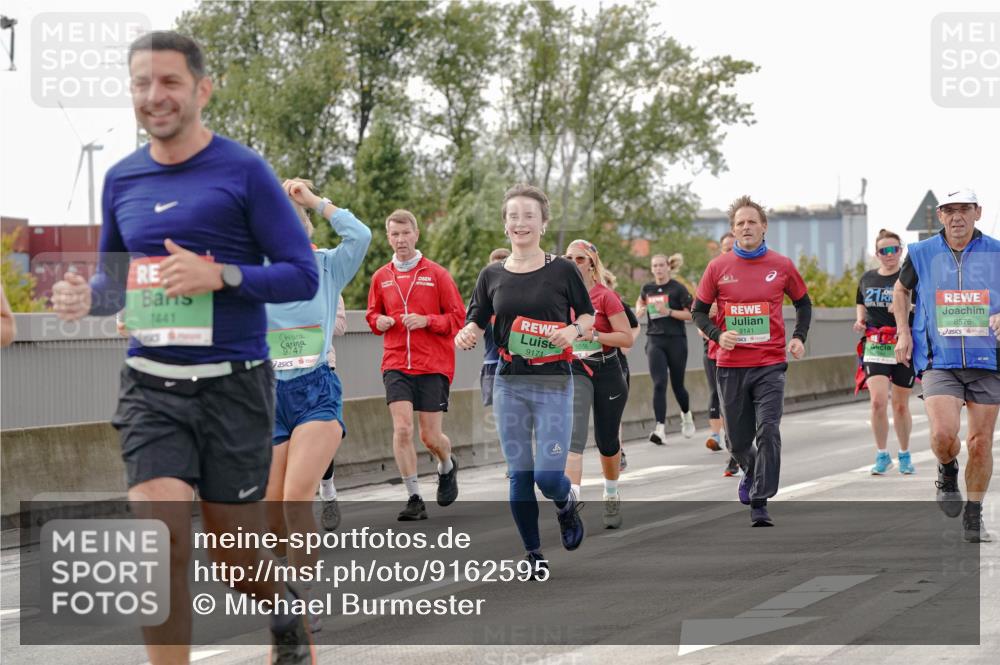 03.10.2025 - Köhlbrandbrückenlauf Michael Burmester http://msf.ph/oto/9162595 03.10.2025 16:06:33 Position 3 7441, 9747, 9171, 21, 9141, 8576 meine-sportfotos.de