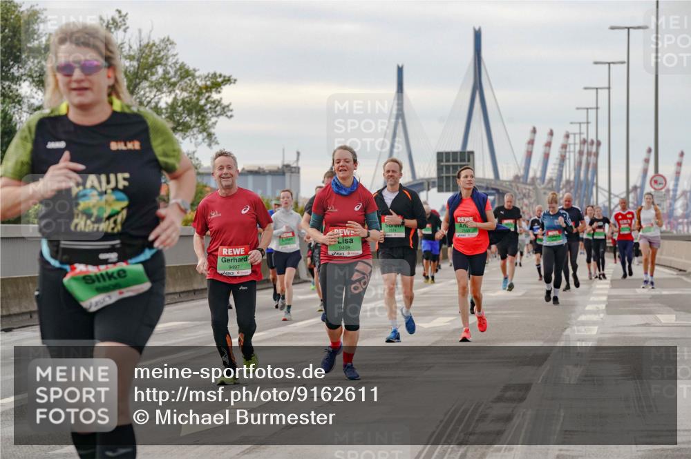 03.10.2025 - Köhlbrandbrückenlauf Michael Burmester http://msf.ph/oto/9162611 03.10.2025 16:06:42 Position 3 9497, 9498 meine-sportfotos.de