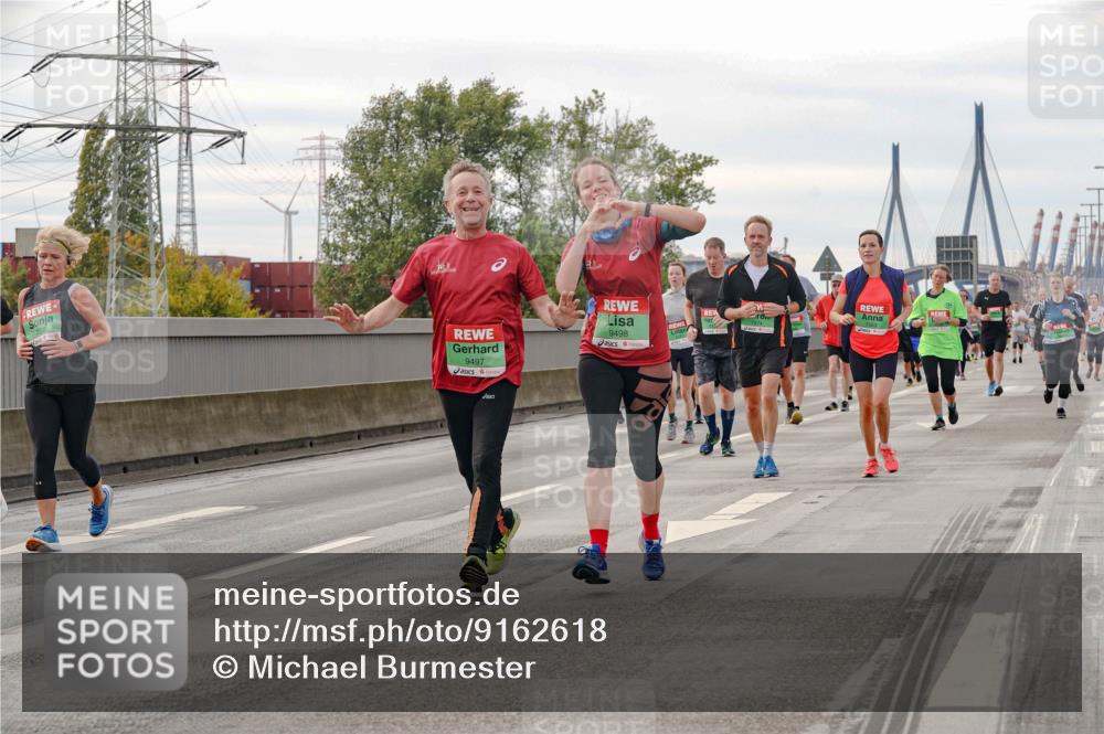 03.10.2025 - Köhlbrandbrückenlauf Michael Burmester http://msf.ph/oto/9162618 03.10.2025 16:06:45 Position 3 9497, 9498 meine-sportfotos.de