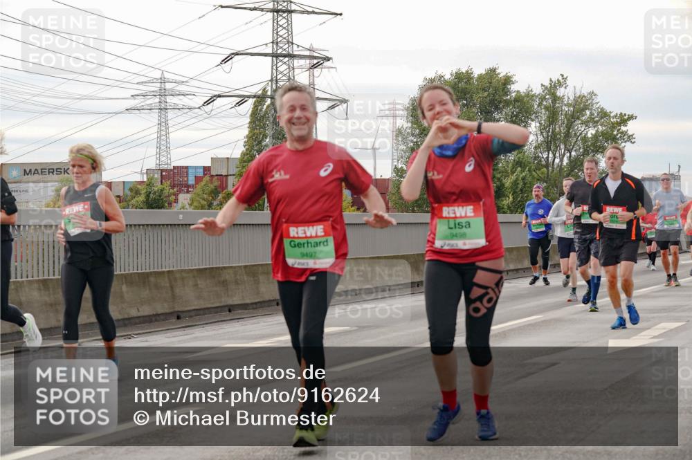 03.10.2025 - Köhlbrandbrückenlauf Michael Burmester http://msf.ph/oto/9162624 03.10.2025 16:06:46 Position 3 9497, 9498 meine-sportfotos.de