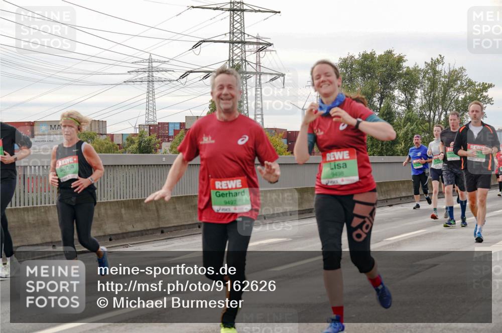 03.10.2025 - Köhlbrandbrückenlauf Michael Burmester http://msf.ph/oto/9162626 03.10.2025 16:06:47 Position 3 9497, 9498 meine-sportfotos.de