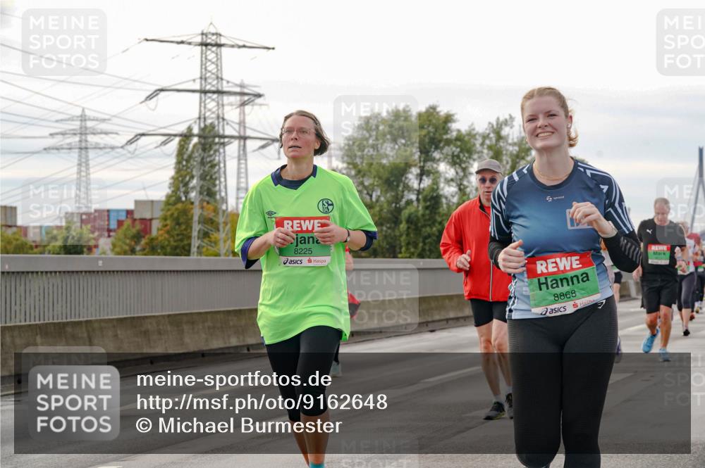 03.10.2025 - Köhlbrandbrückenlauf Michael Burmester http://msf.ph/oto/9162648 03.10.2025 16:06:56 Position 3 8225, 8868 meine-sportfotos.de