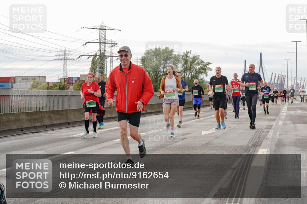 03.10.2025 - Köhlbrandbrückenlauf Michael Burmester http://msf.ph/oto/9162654 03.10.2025 16:06:58 Position 3  meine-sportfotos.de