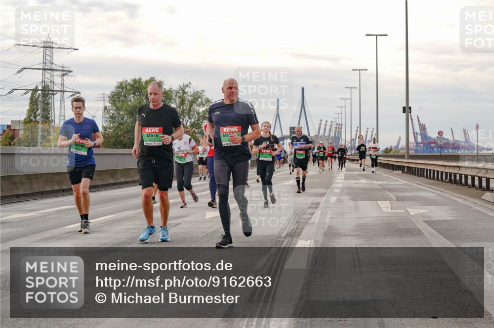 03.10.2025 - Köhlbrandbrückenlauf Michael Burmester http://msf.ph/oto/9162663 03.10.2025 16:07:01 Position 3 9272 meine-sportfotos.de