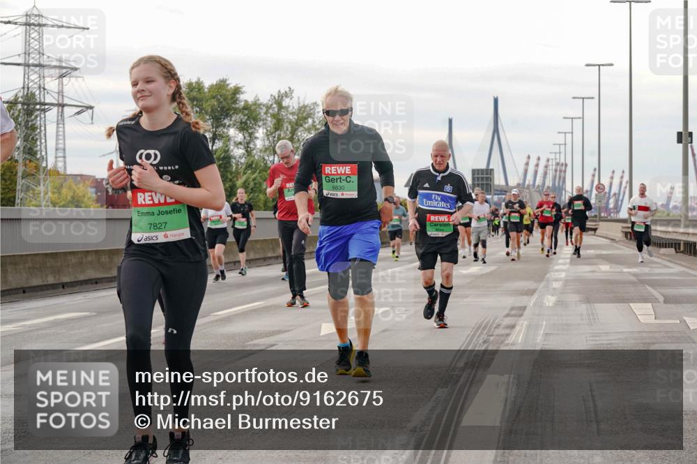 03.10.2025 - Köhlbrandbrückenlauf Michael Burmester http://msf.ph/oto/9162675 03.10.2025 16:07:05 Position 3 2049, 7827, 8830, 8844 meine-sportfotos.de